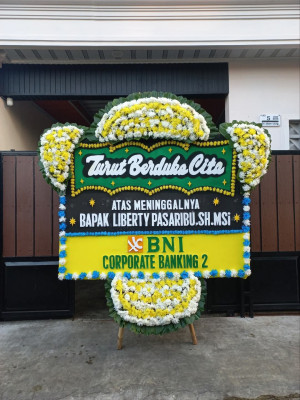 Papan Bunga Duka di Melintang